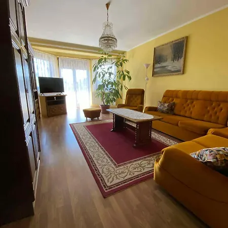 Apartamento 3 *